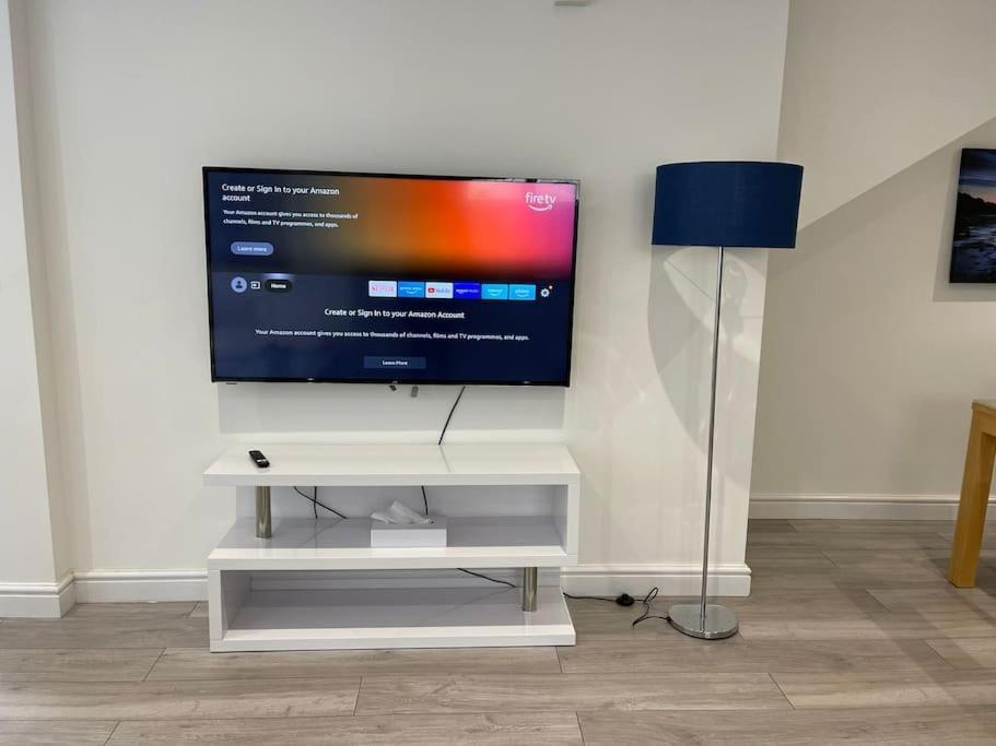 Maisy Lodge - Two Bed Lux Flat - Parking, Netflix, Wifi - Close To Blenheim Palace & Oxford - F2 Kidlington Εξωτερικό φωτογραφία