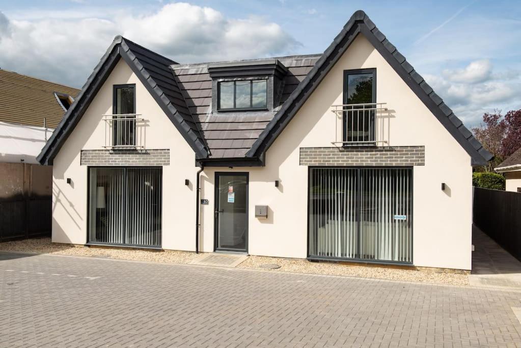 Maisy Lodge - Two Bed Lux Flat - Parking, Netflix, Wifi - Close To Blenheim Palace & Oxford - F2 Kidlington Εξωτερικό φωτογραφία